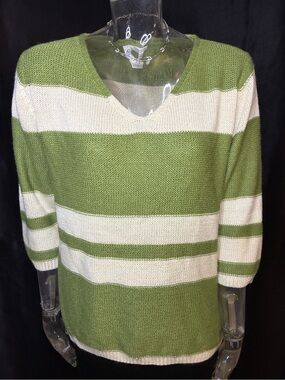 90s Vintage Green & Cream Striped V-Neck Sweater